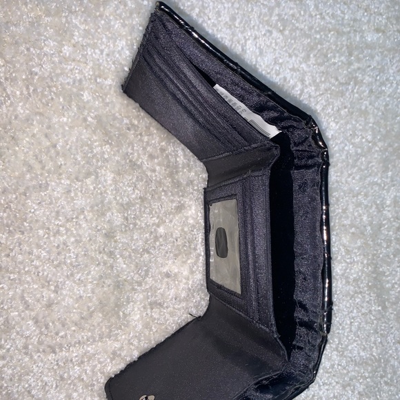 Wallet - Picture 9 of 11